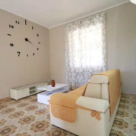 Holiday home Enjoy *
