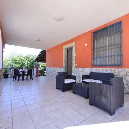 Holiday home Enjoy Avola